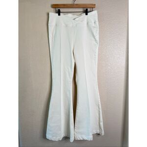 We the Free People Venice Beach Flare Jean Womens 32x32 Ivory White Stretch Boho